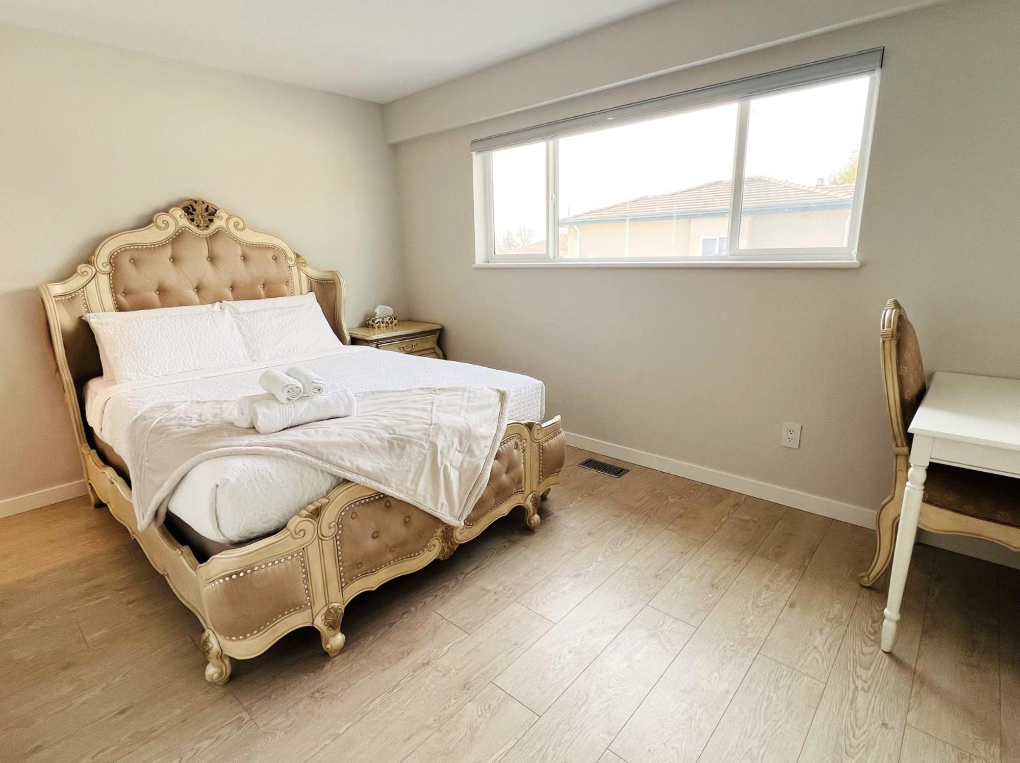 Victory House Bed & Breakfast Burnaby Eksteriør bilde